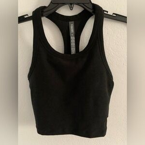 VUORI Racerback Crop Tank in Heather Black Size XS